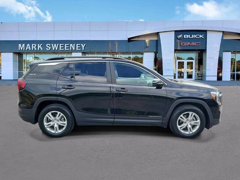 Used 2022 GMC Terrain SLE w/ Driver Convenience Package FWD image 34