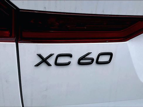 New 2026 Volvo XC60 B5 Ultra w/ Protection Package Premier AWD/4WD image 6