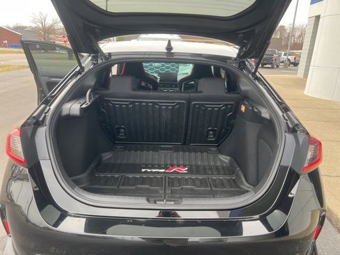 Used 2025 Honda Civic Type R image 8