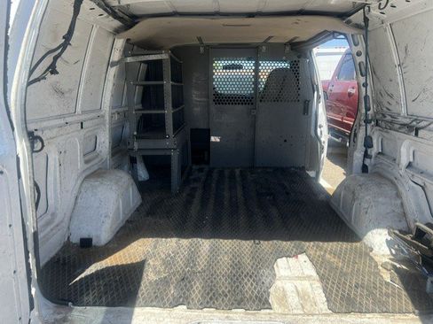 Used 2005 Chevrolet Astro RWD image 20