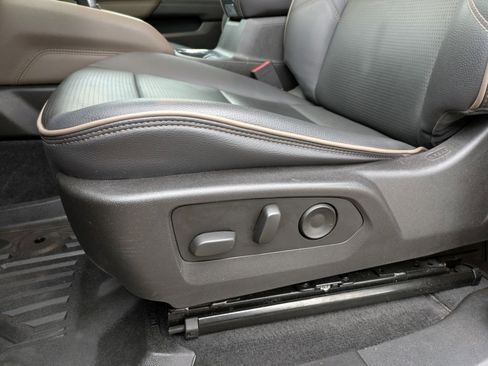 Certified 2024 GMC Canyon Denali image 13