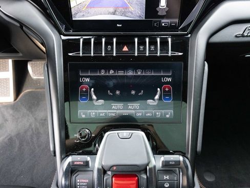 Used 2024 Lamborghini Urus S image 30