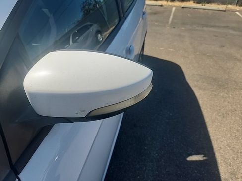 Used 2018 Ford Focus SEL FWD image 6