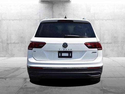 Certified 2022 Volkswagen Tiguan SE AWD/4WD image 6