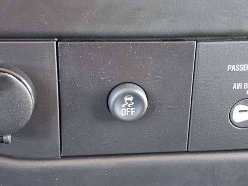 New 2025 Chevrolet Express 3500 w/ Power Convenience Package image 10