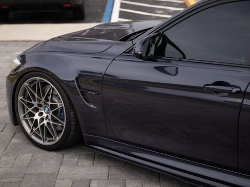 Used 2017 BMW M3 RWD image 9