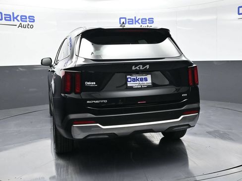 Certified 2025 Kia Sorento S AWD/4WD image 7