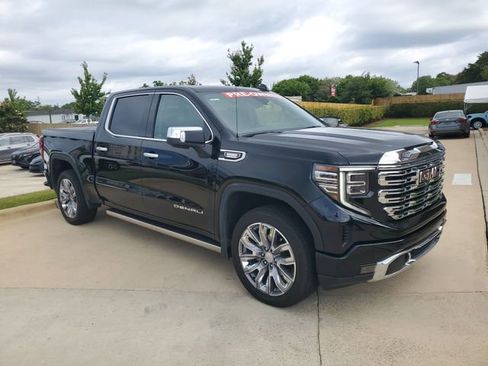 Used 2024 GMC Sierra 1500 Denali w/ Denali Reserve Package AWD/4WD image 8