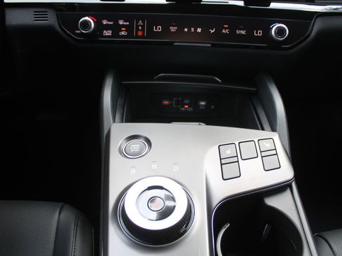 New 2026 Kia Sportage AWD Hybrid image 36