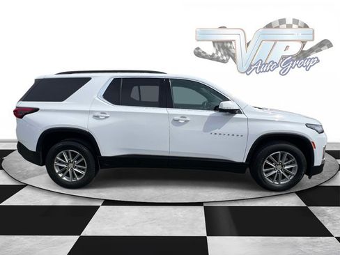 Used 2023 Chevrolet Traverse LT w/ LPO, Cargo Package AWD/4WD image 3