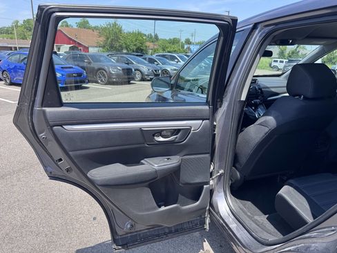 Used 2018 Honda CR-V LX image 11