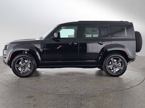 New 2026 Land Rover Defender 110 X-Dynamic SE image 2