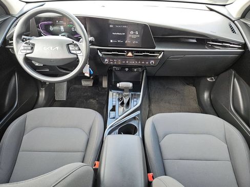 Used 2025 Kia Niro LX FWD image 19