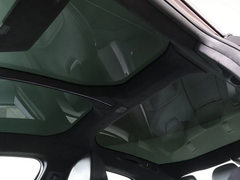 Used 2024 Lucid Air Touring image 22