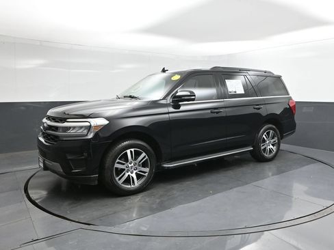 Used 2023 Ford Expedition XLT RWD image 29