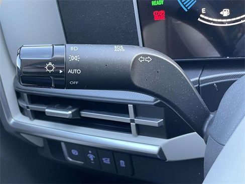 Certified 2025 Hyundai Santa Fe SEL image 15