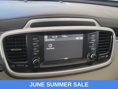 Used 2020 Kia Sorento LX AWD/4WD image 13