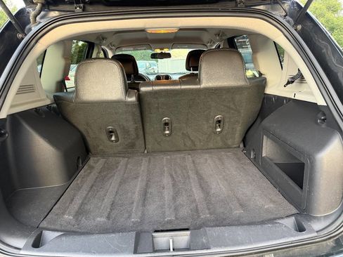 Used 2014 Jeep Compass Latitude FWD image 9
