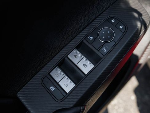 New 2026 Mitsubishi Outlander LE image 16