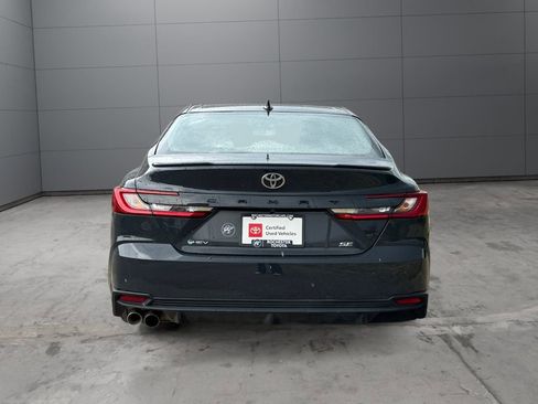 Certified 2025 Toyota Camry SE FWD image 4