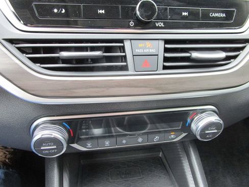 Used 2025 Nissan Altima 2.5 SV w/ SV Special Edition Package image 33