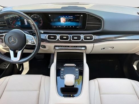 Used 2022 Mercedes-Benz GLE 350 4MATIC w/ Premium Package image 19