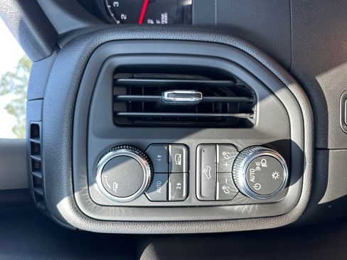 New 2026 GMC Sierra 1500 Pro w/ Pro Value Package image 20