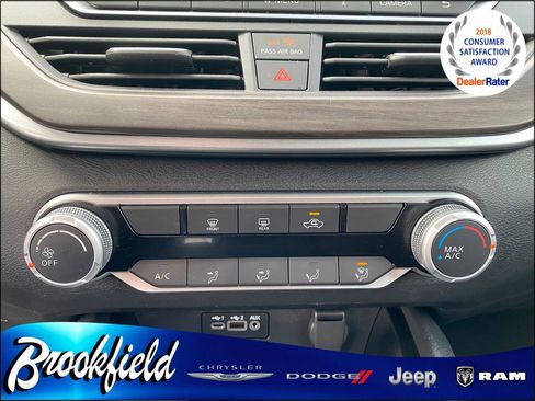 Used 2024 Nissan Altima 2.5 SV image 22