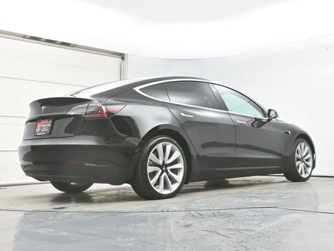 Used 2019 Tesla Model 3 Mid Range image 30
