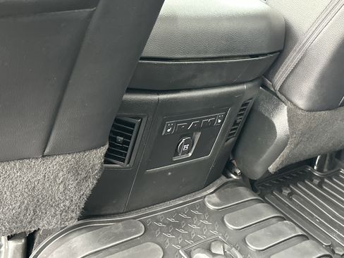 Used 2018 RAM 1500 Laramie w/ Convenience Group image 13