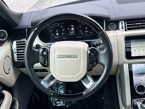 Used 2020 Land Rover Range Rover HSE image 23