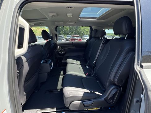 New 2026 Kia Carnival SX FWD image 33