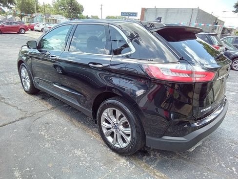 Used 2019 Ford Edge Titanium FWD image 14