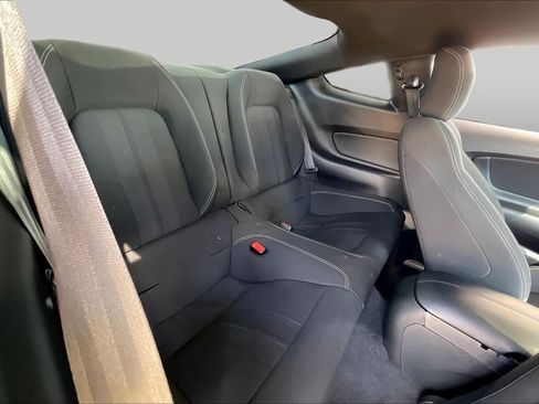 Used 2020 Ford Mustang Coupe RWD image 18