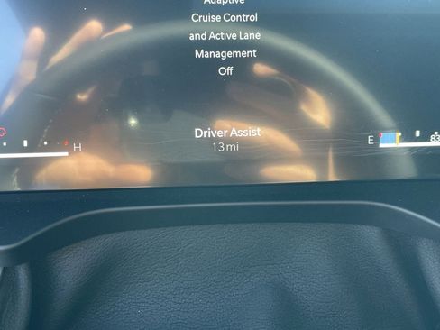 New 2025 Jeep Grand Cherokee Altitude image 15