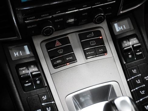 Used 2014 Porsche Panamera Turbo image 24