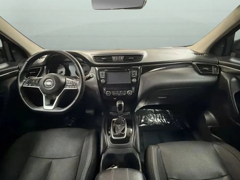 Used 2018 Nissan Rogue Sport SL w/ SL Premium Package AWD/4WD image 9