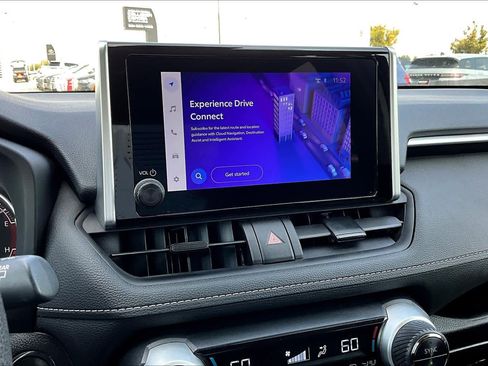 Used 2024 Toyota RAV4 XLE image 32