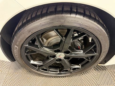Used 2022 Chevrolet Corvette Stingray Premium Conv w/ Z51 Performance Package RWD image 34