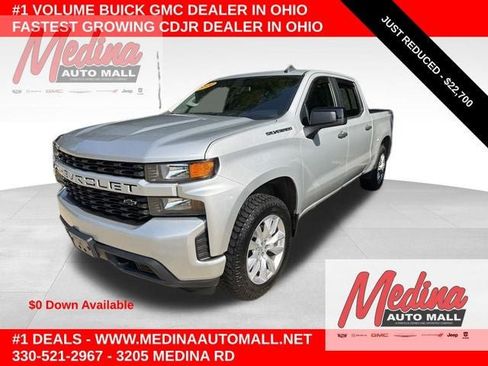 Used 2020 Chevrolet Silverado 1500 Custom w/ Custom Value Package AWD/4WD image 1