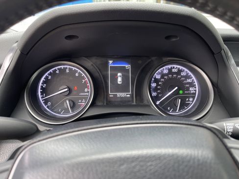 Used 2023 Toyota Camry SE image 21