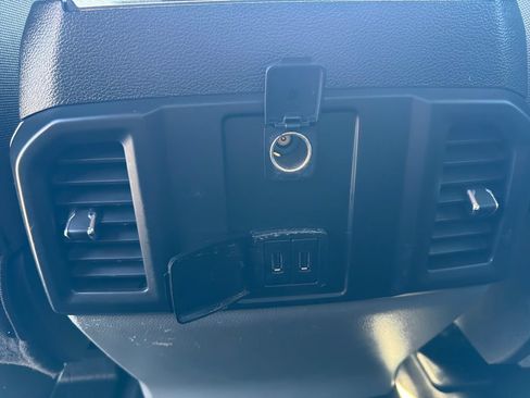 Used 2017 Ford F150 XL w/ Equipment Group 101A Mid AWD/4WD image 43