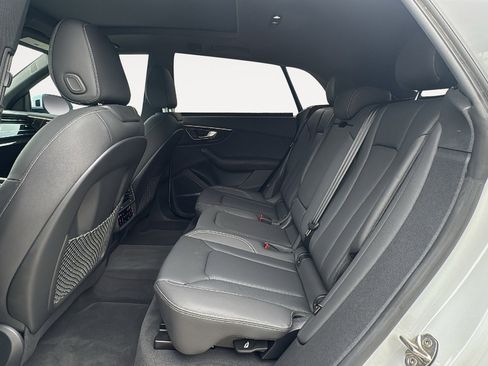 Used 2024 Audi Q8 Premium Plus AWD/4WD image 15