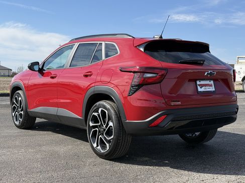 New 2026 Chevrolet Trax RS w/ Sunroof Package image 6