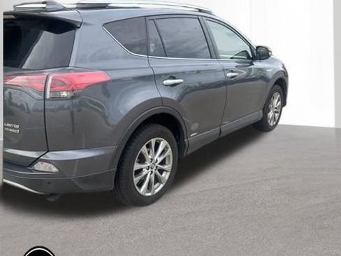 Used 2017 Toyota RAV4 Limited w/ Advanced Technology Package AWD/4WD image 4