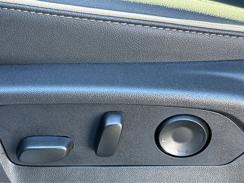 New 2025 Chevrolet Suburban Premier w/ Sun And Tow Package image 19