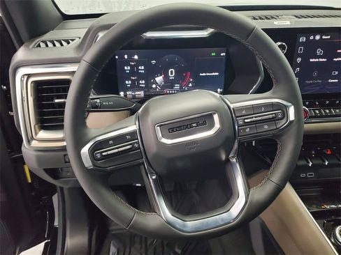 New 2026 GMC Canyon Denali image 13