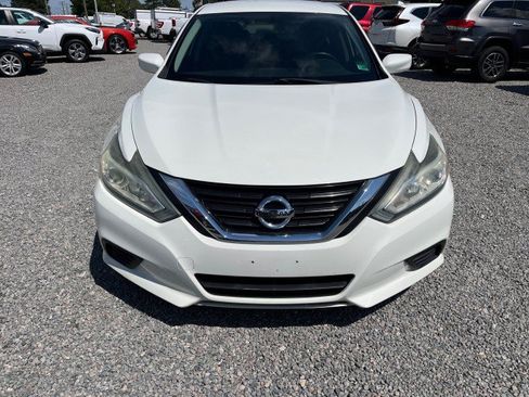 Used 2018 Nissan Altima 2.5 S w/ S Convenience Package FWD image 3