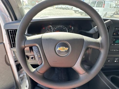 New 2025 Chevrolet Express 2500 w/ Enhanced Convenience Package image 22