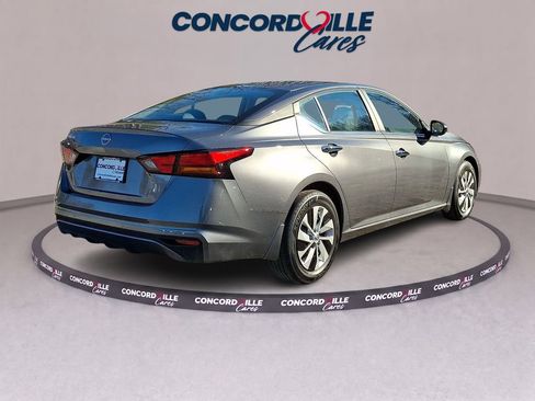Used 2024 Nissan Altima 2.5 S FWD image 7